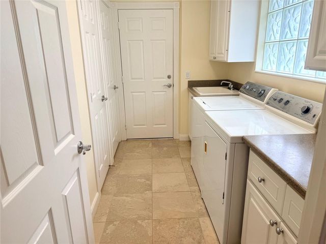 6214 ERICE STREET, Venice, FL 34293