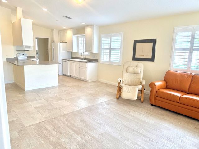6214 ERICE STREET, Venice, FL 34293