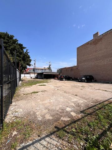 2454 W 63rd Street, Chicago, IL 60629