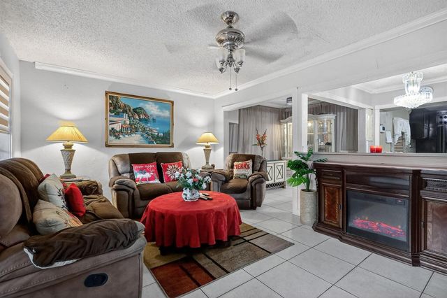 641 NE 140th Street, North Miami, FL 33161