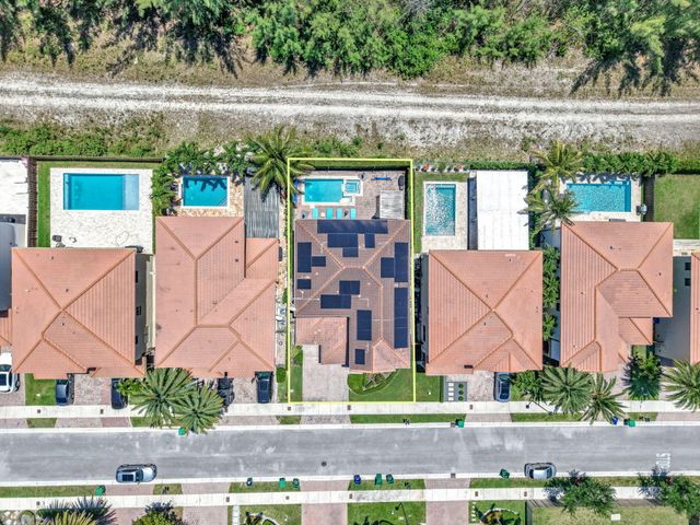 9860 NW 86th Terrace, Doral, FL 33178