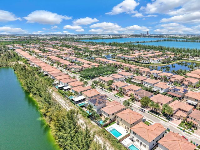 9860 NW 86th Terrace, Doral, FL 33178