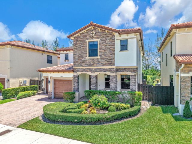 9860 NW 86th Terrace, Doral, FL 33178