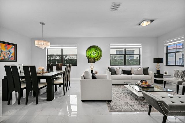 9860 NW 86th Terrace, Doral, FL 33178