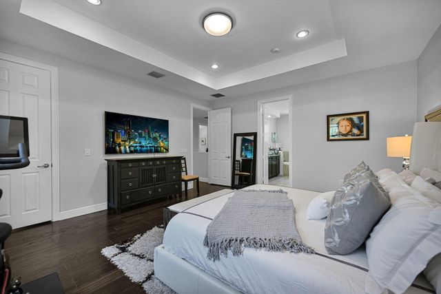 9860 NW 86th Terrace, Doral, FL 33178