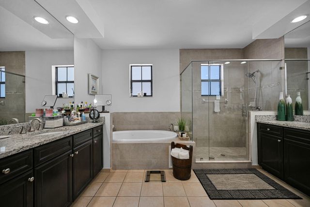 9860 NW 86th Terrace, Doral, FL 33178