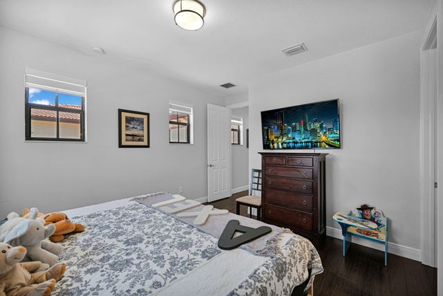 9860 NW 86th Terrace, Doral, FL 33178