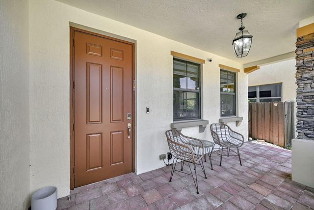 9860 NW 86th Terrace, Doral, FL 33178