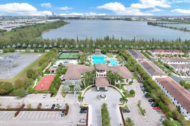 9860 NW 86th Terrace, Doral, FL 33178