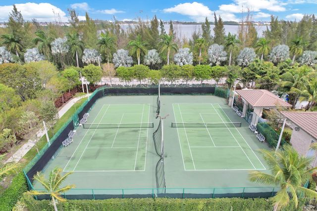 9860 NW 86th Terrace, Doral, FL 33178