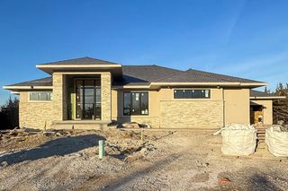 11560 S Wild Rose Lane, Olathe, KS 66061