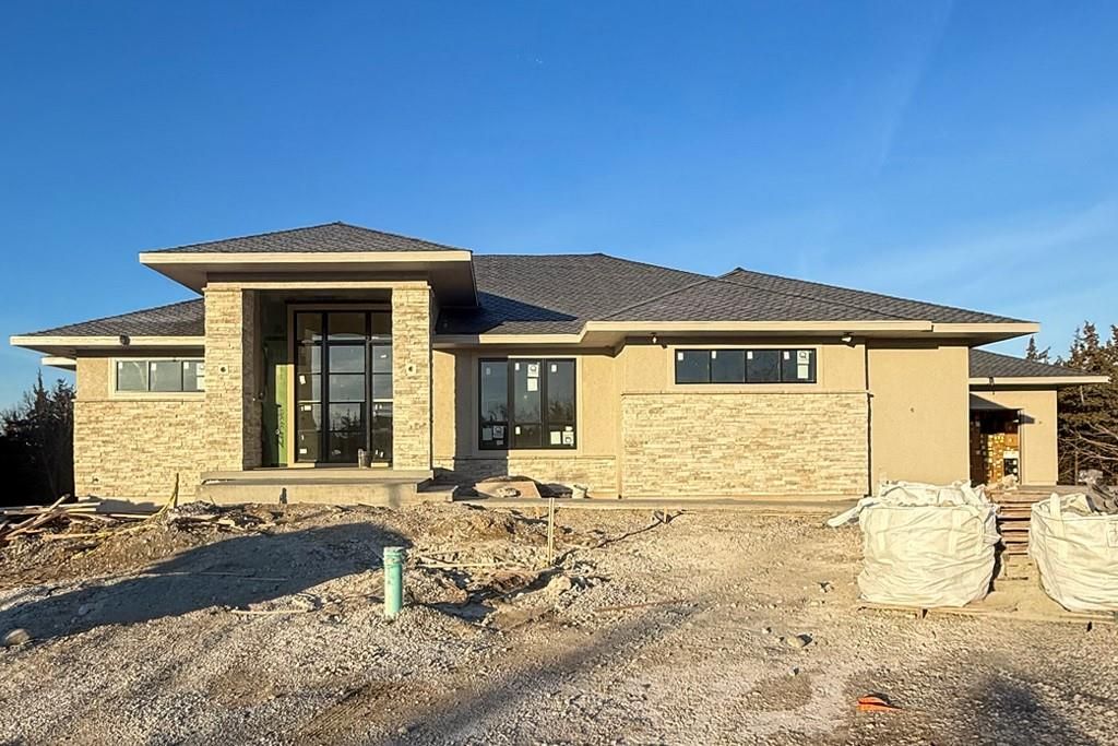 11560 S Wild Rose Lane, Olathe, KS 66061