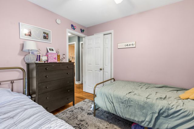 5721 N Northcott Avenue, Chicago, IL 60631