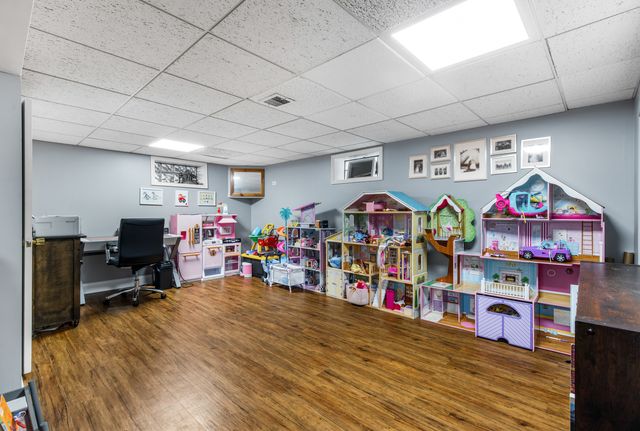5721 N Northcott Avenue, Chicago, IL 60631