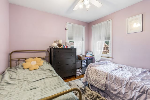 5721 N Northcott Avenue, Chicago, IL 60631