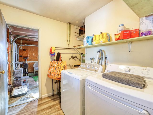 24 Normandy Drive, Holbrook, NY 11741