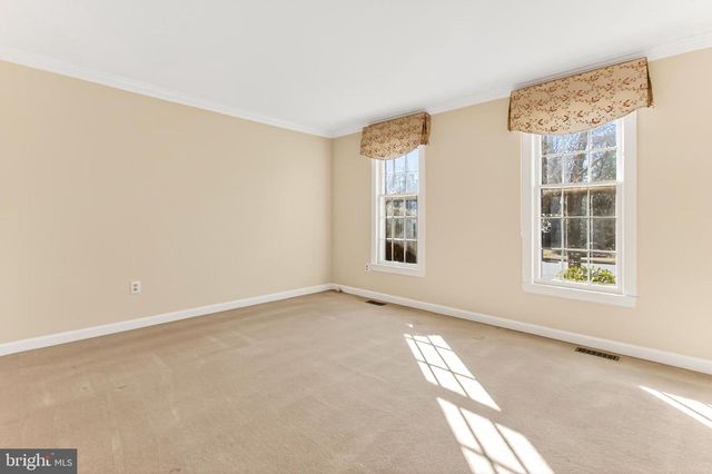 15470 MEHERRIN DR, Centreville, VA 20120