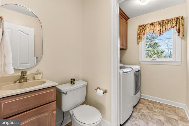 15470 MEHERRIN DR, Centreville, VA 20120