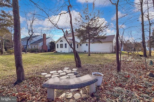 15470 MEHERRIN DR, Centreville, VA 20120