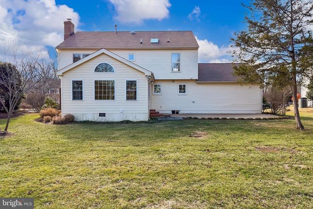 15470 MEHERRIN DR, Centreville, VA 20120