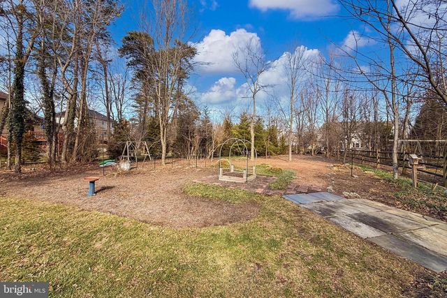 15470 MEHERRIN DR, Centreville, VA 20120