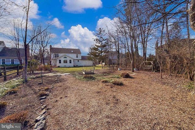 15470 MEHERRIN DR, Centreville, VA 20120