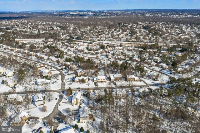 15470 MEHERRIN DR, Centreville, VA 20120