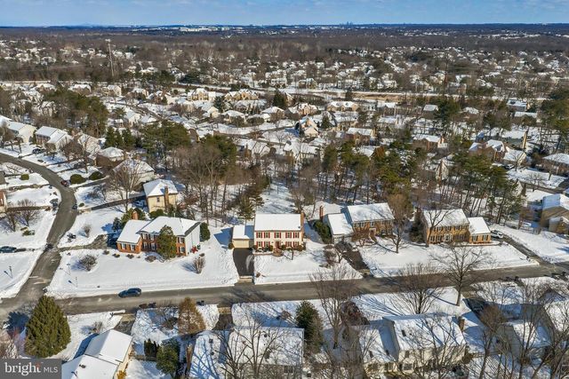 15470 MEHERRIN DR, Centreville, VA 20120