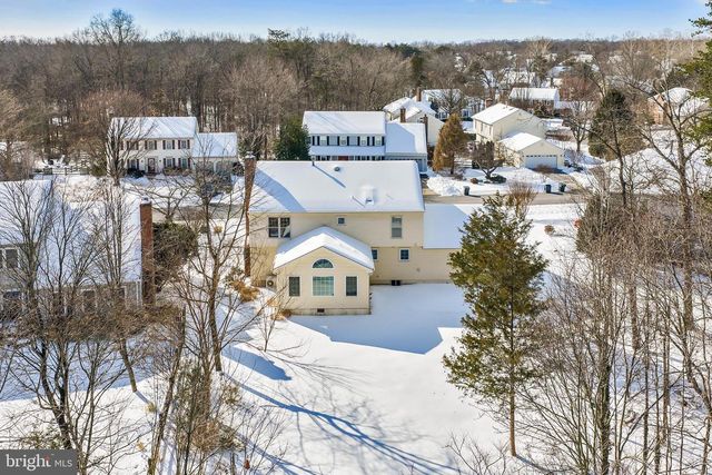 15470 MEHERRIN DR, Centreville, VA 20120