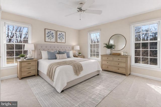 15470 MEHERRIN DR, Centreville, VA 20120