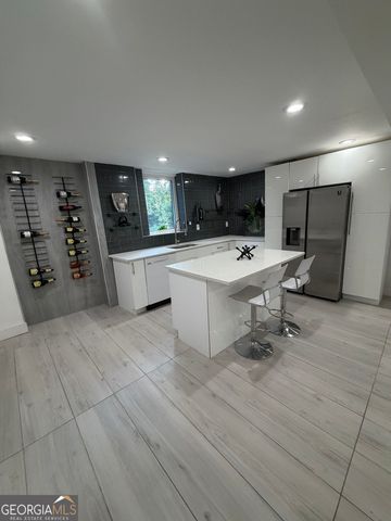 1637 Emerald Avenue, Atlanta, GA 30310
