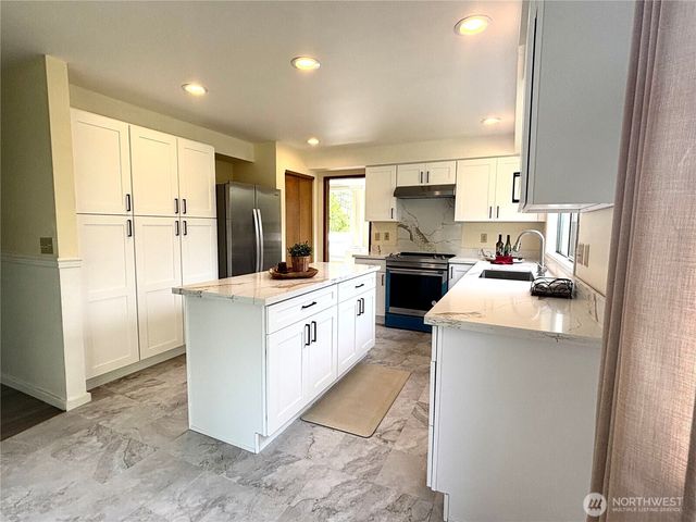 21523 129th Avenue SE, Kent, WA 98031