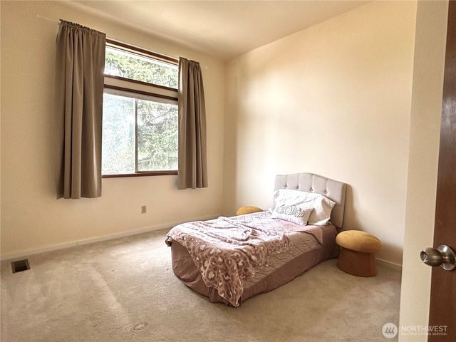 21523 129th Avenue SE, Kent, WA 98031