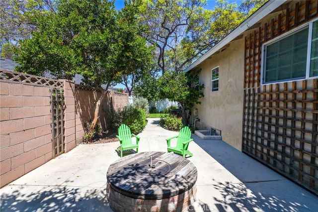 2914 Fallbrook Drive, Santa Ana, CA 92706