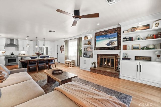 2914 Fallbrook Drive, Santa Ana, CA 92706