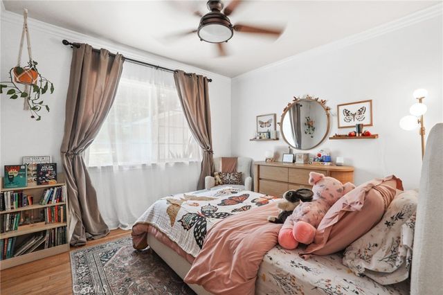 2914 Fallbrook Drive, Santa Ana, CA 92706
