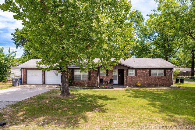 1331 S 76th East Avenue, Tulsa, OK 74112