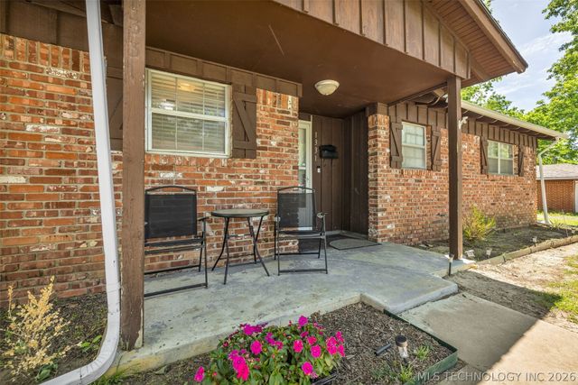 1331 S 76th East Avenue, Tulsa, OK 74112