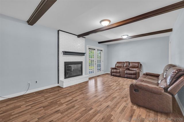 1331 S 76th East Avenue, Tulsa, OK 74112