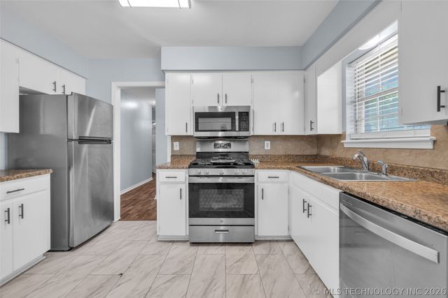 1331 S 76th East Avenue, Tulsa, OK 74112