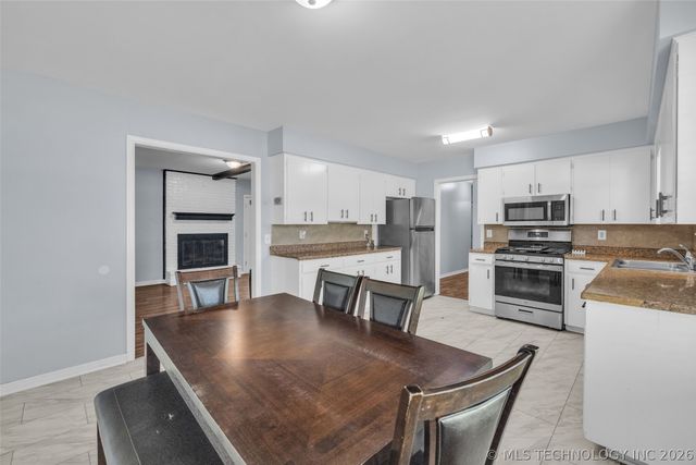 1331 S 76th East Avenue, Tulsa, OK 74112