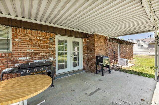 1331 S 76th East Avenue, Tulsa, OK 74112