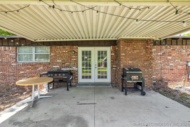 1331 S 76th East Avenue, Tulsa, OK 74112