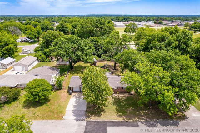 1331 S 76th East Avenue, Tulsa, OK 74112