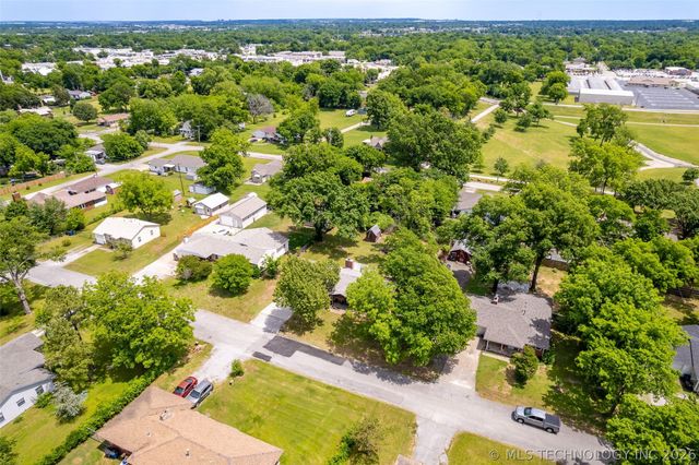 1331 S 76th East Avenue, Tulsa, OK 74112