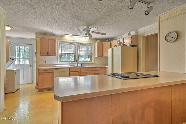 851 Adkins Lane, Erwin, TN 37650