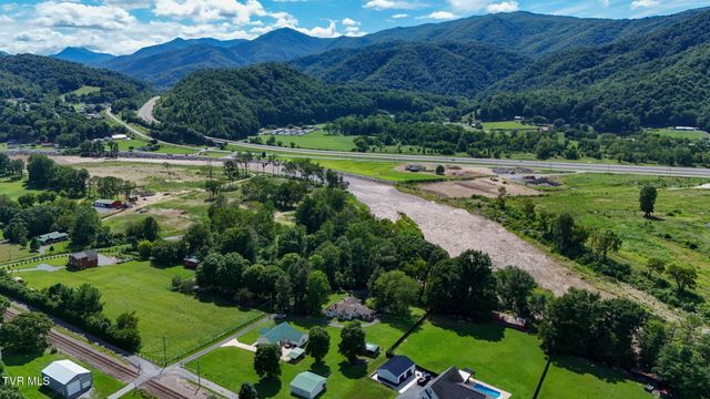 851 Adkins Lane, Erwin, TN 37650