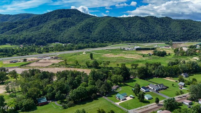 851 Adkins Lane, Erwin, TN 37650