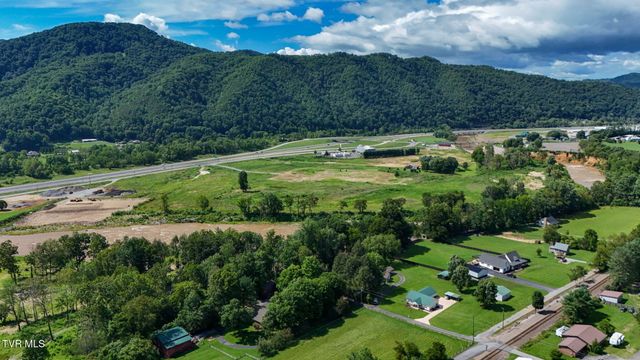 851 Adkins Lane, Erwin, TN 37650