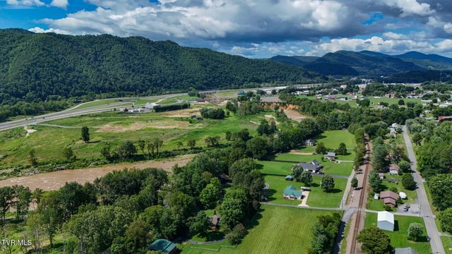 851 Adkins Lane, Erwin, TN 37650